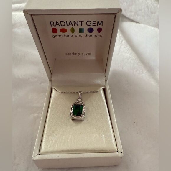 Kohl’s Lab Created Emerald Necklace - Picture 3 of 4